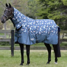 Weatherbeeta Comfitec Classic Combo Neck 220g Mediumweight Turnout (Reindeer Print)