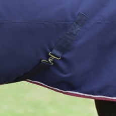 Weatherbeeta ComFiTec Essential Turnout Standard Neck 50g Rug (Navy/Burgundy)