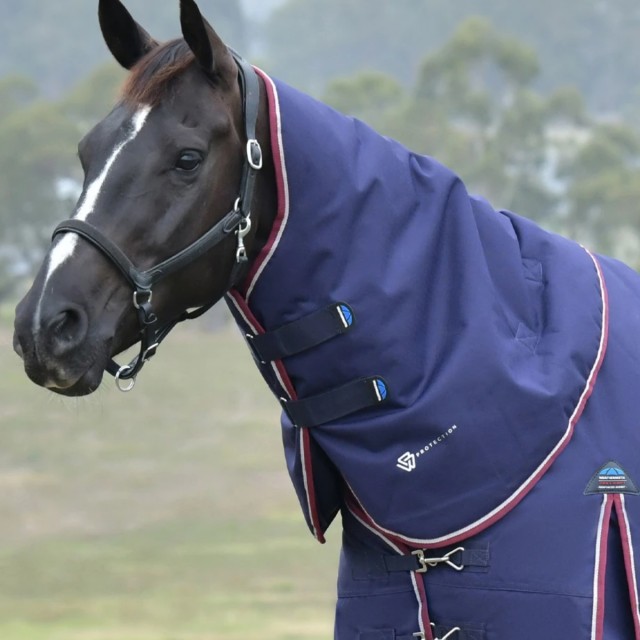 Weatherbeeta ComFiTec Essential Turnout Neck Cover 0g (Navy/Burgundy)